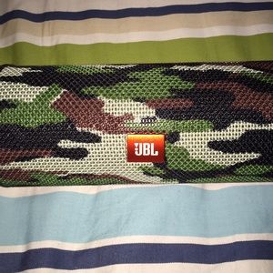 JBL Flip 4 speaker